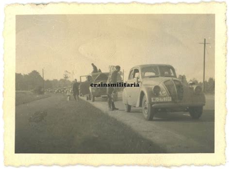 Orig Foto Franz Beute Pkw Peugeot Mit Wappen Baustab Spr In Frankreich