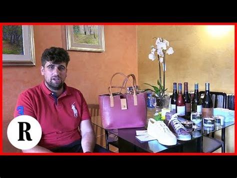 Scarpe Allo Zafferano Borse Al Vino Montepulciano In Abruzzo La Moda