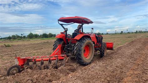 Tractor Kubota M Su Plow Field Sand Tractor Khmer Farmer Youtube