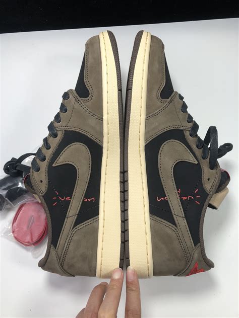 总裁og版出品 Travis Scott Air Jordan 1 Low Og Ts Sp 深棕鬼脸倒钩 货号：cq4277 001亚洲