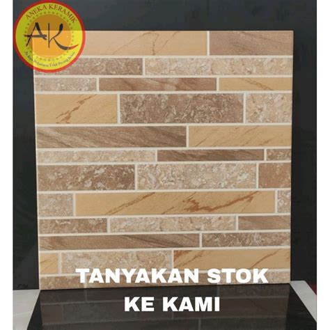 Jual Keramik Lantai Teras Garasidinding Kasar Motif Batu Alam Timbul