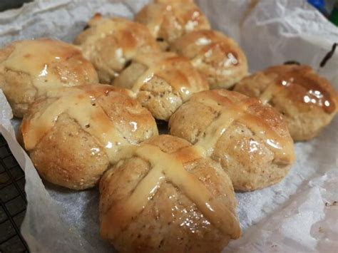 Hot Cross Buns Recipe Choc Hot Cross Buns Recipe Healthy Mummy