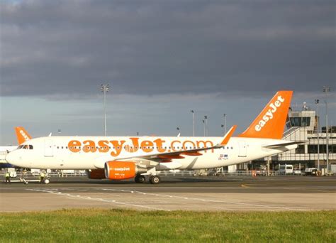 easyJet resuming more flying from Belfast this Summer and puts all ...