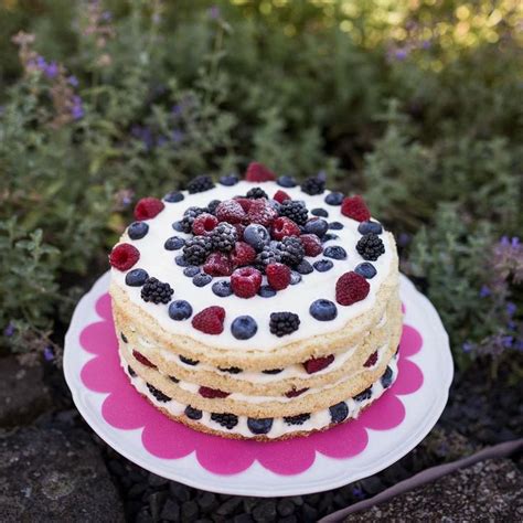 Waldbeeren Torte Mit Quark Mascarpone Apfelcreme Gab Es Zur