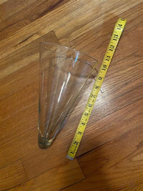 What S This 10 Inch Clear Glass Cone R Whatisthisthing