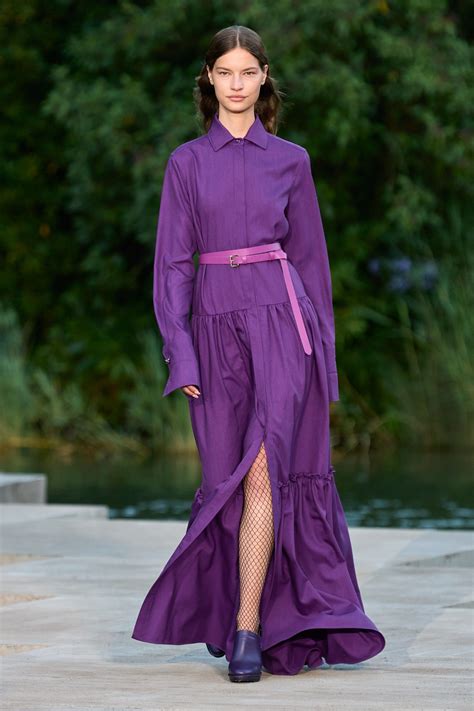 Pin By Olya Sarnavskaya On Resort 2023 Fashion Fashion Show Black