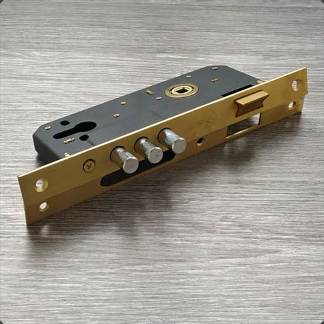 Замок врезной MUL-T-LOCK Sash Lock 204S золото цена 366 грн. в ...