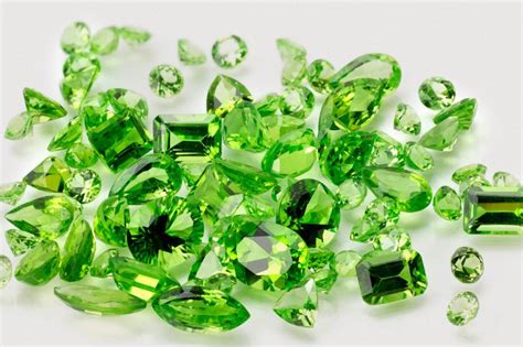 August Birthstones: Discover Peridot, Spinel and Sardonyx | LoveToKnow