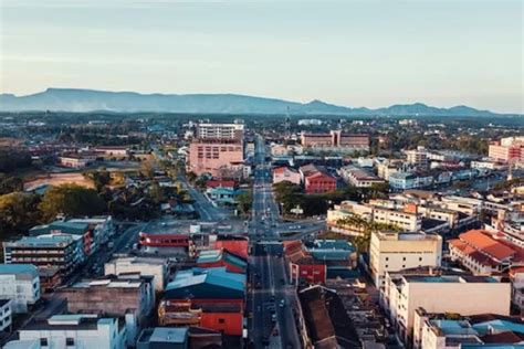 Berjarak Km Dari Manado Kabupaten Terluas Di Sulawesi Utara Ini