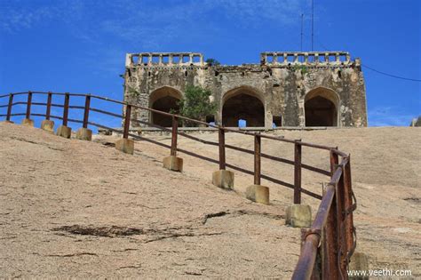 Photo Fullsize: Steep Pathway - Bhongir Fort