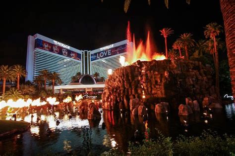 Mirage Volcano - Best Attractions in Las Vegas