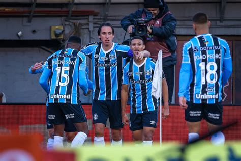 Grêmio vence o Fluminense em retomada dos jogos no Rio Grande do Sul