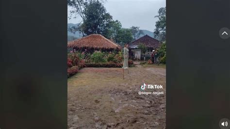 Foto Begini Penampakan Rumah Surga Abah Jajang Yang Rusak Setelah