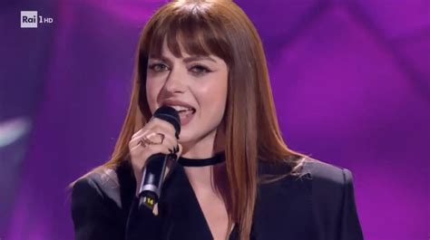 Sanremo 2024 Il Video Di Sinceramente Di Annalisa Qual è Il Tema