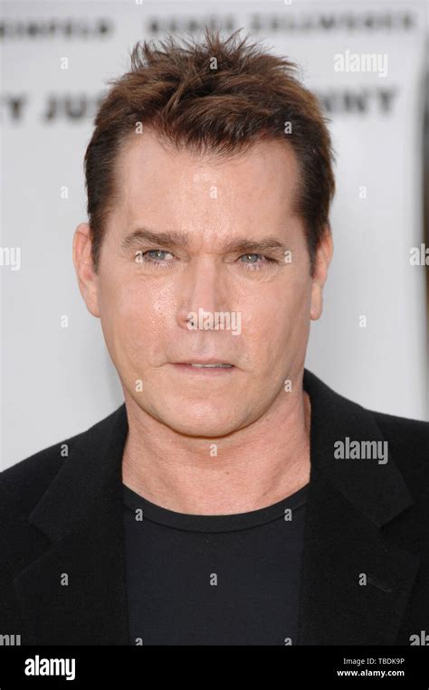 Ray Liotta Liotta Bee Movie Hi Res Stock Photography And Images Alamy