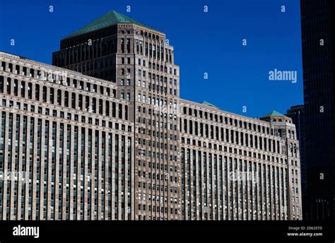 The Merchandise Mart Chicago Stock Photo Alamy