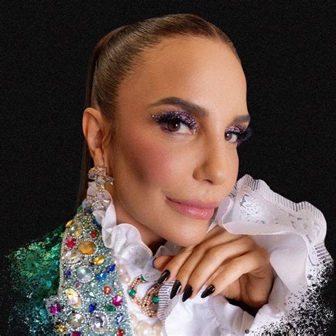 Descubra qual música foi descartada para álbum de Ivete Sangalo e virou