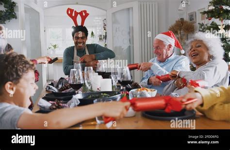 Pulling Christmas Cracker Crackers Stock Videos And Footage Hd And 4k