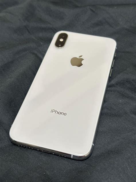 【美品】iPhone Xs Silver 64 GB SIMフリー - メルカリ