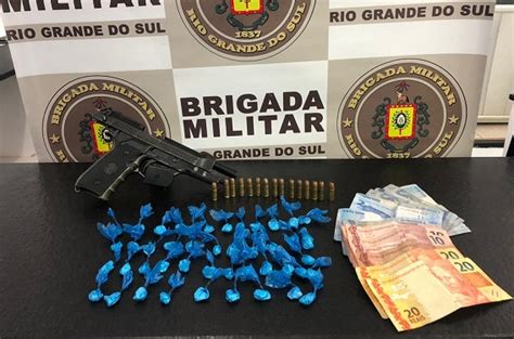 Traficante é Preso Com Arma De Uso Restrito Munições E Drogas