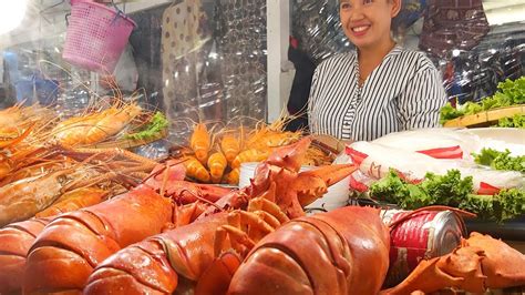 Street Food In Bangkok Thailand Best Stalls Of Central World Square