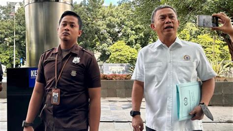 Kpk Periksa Ketua Dprd Dki Jakarta Prasetyo Edi Terkait Kasus Dugaan