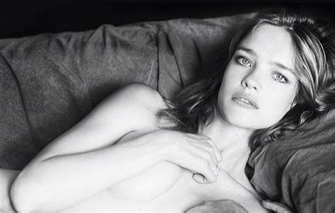 Video Natalia Vodianova Nue En Train D Allaiter Sur Instagram Le