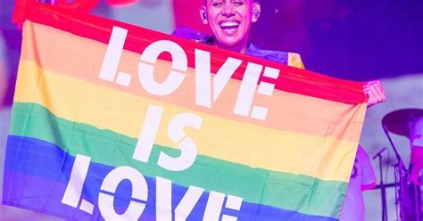 Jhonny Caz de Grupo Firme será coronado como rey gay en marcha LGBT de la CDMX Infobae
