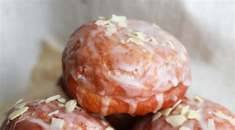 Przepis na pączki ziemniaczane to prosty i szybki przepis na pączki jak