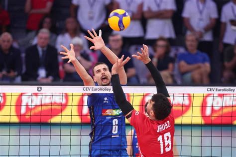 Geknickter Giannelli Polen St T Italien Von Europas Thron