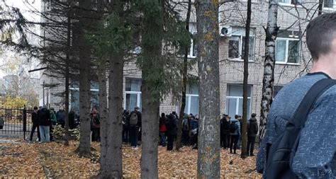 В Чебоксарах оцепили несколько ТЦ и колледж