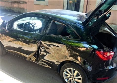 Terni Scontro Auto Moto In Via Lungonera Savoia Centauro 46enne In