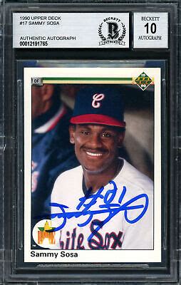 SAMMY SOSA AUTOGRAPHED 1990 UPPER DECK ROOKIE CARD WHITE SOX AUTO 10