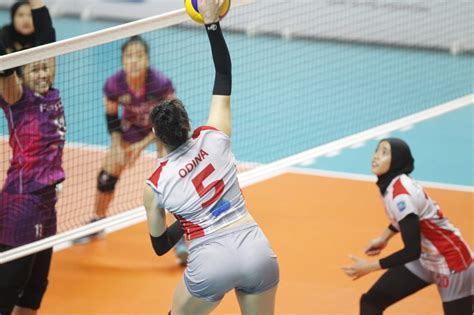 Proliga Jakarta Elektrik Pln Dan Gresik Petrokimia Jalani Partai