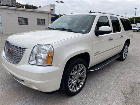 Pre Owned 2014 GMC Yukon XL Denali AWD Sport Utility