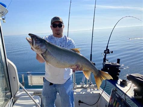 Best Times And Seasons To Fish Lake Superior Complete Guide