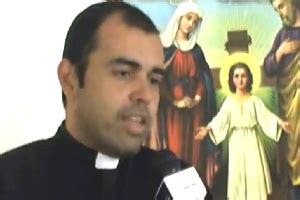 Bizarrices Protestantes Padre da Igreja Anglicana é suspeito de