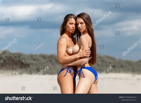 Side View Sexy Nude Females Bikini Stock Photo 2082862633 Shutterstock