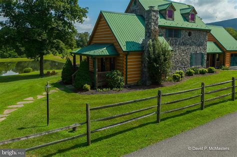 Berkeley Springs Morgan County Wv Lakefront Property Waterfront Property House For Sale