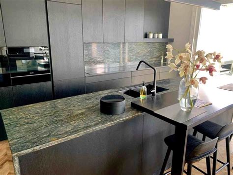 Full Granite Kitchen: Benchtop, Backsplash | Green granite kitchen ...