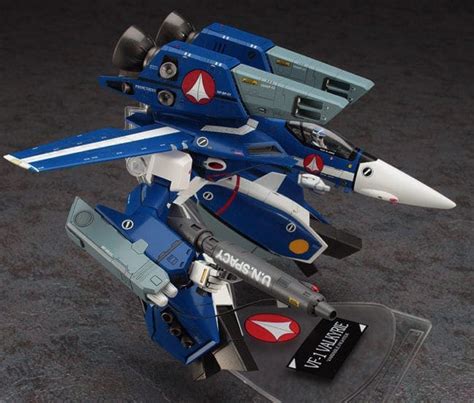 Hasegawa 65829 VF 1J Super Gerwalk Valkyrie Max Miria 1 72