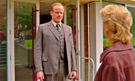 Xem Phim Sex Education T I B T Kh C Ngh N T Nh C Ch Hi N T I C A Con Trai M T Nhi U Th I