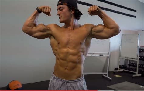 Youtube Bodybuilder Puts Crossfit To The Test The Lasco Press