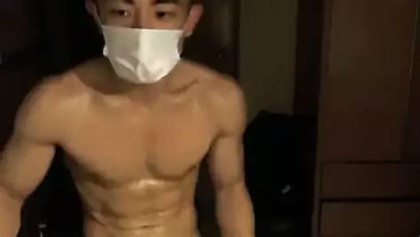 Asian Dude Flexes Muscles And Shows His Naked Body Gay Xhamster