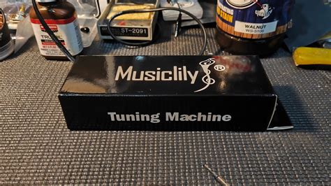 Unboxing Musiclily Vintage Style Locking Tuners For Fender Style