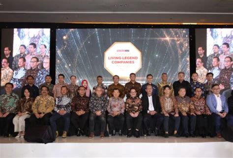 Warta Ekonomi Gelar Indonesia Living Legend Awards 2024 Penghargaan