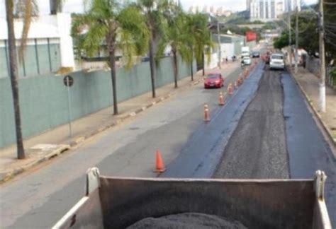 Secretaria De Obras Faz Recapeamento De Avenida Ireno Da Silva Ven Ncio