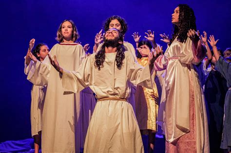 Cultura Espetáculo teatral O Homem de Nazaré é apresentado pela