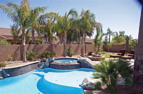 Tropical Arizona Pool - Landscaping Network