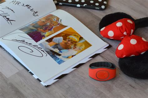 DIY Disney Autograph Book - My Big Fat Happy Life